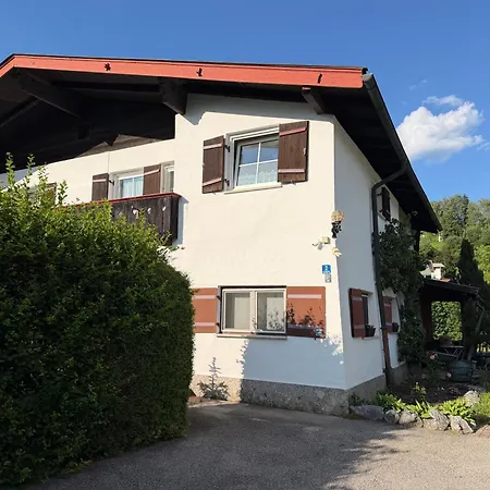 Haus Baumgarten Апартаменты *
